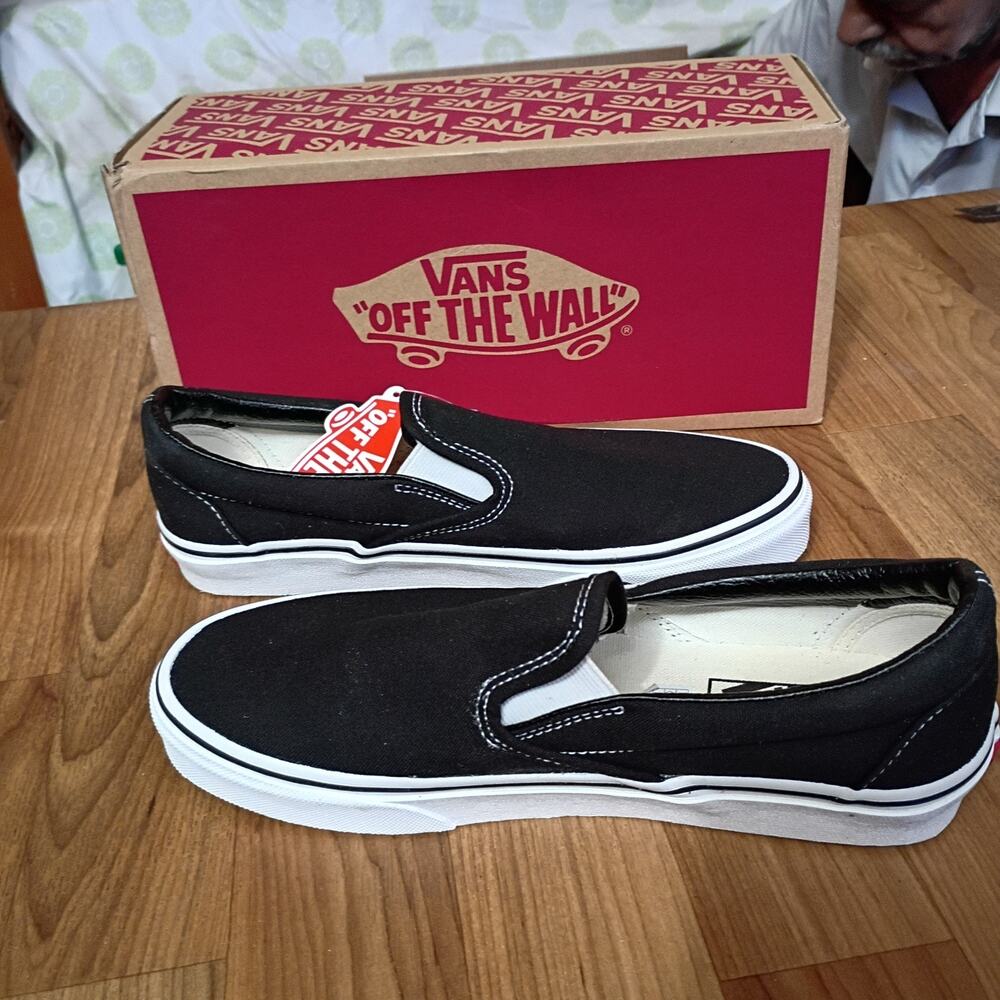 VANS Classic Slip-On lack True black Unisex Shoes men's 7 women's 8.5 - Picture 2 of 10
